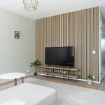 Renovated 3 Bedroom Family With Sauna And Parking דירה *