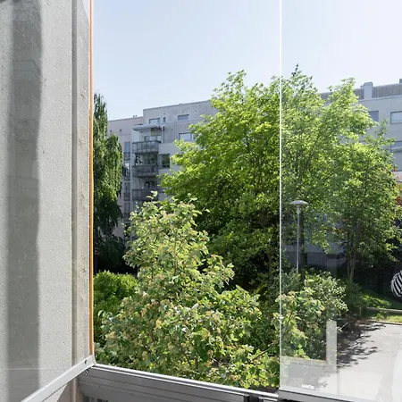 3 Makuuhuonetta, Sauna