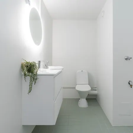 3 Makuuhuonetta, Sauna Helsinki