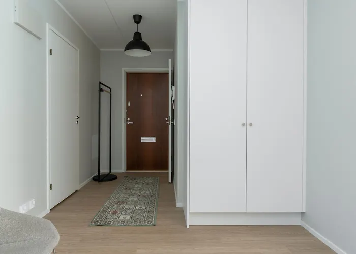 3 Makuuhuonetta, Sauna