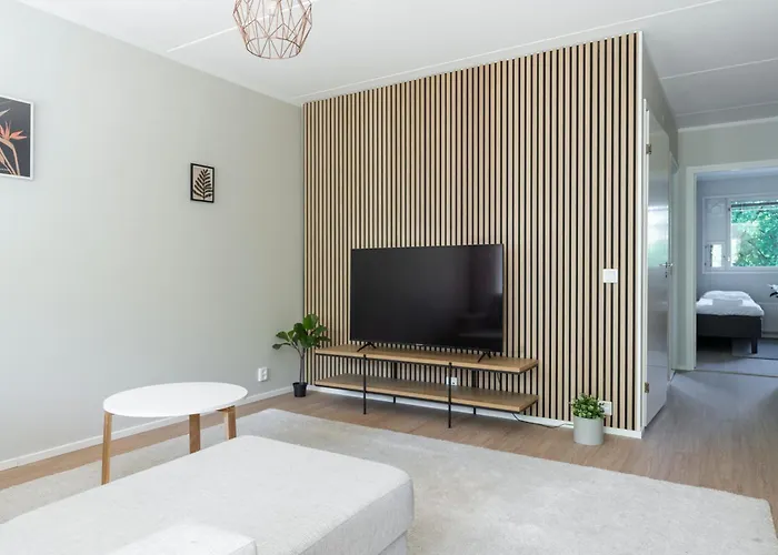 3 Makuuhuonetta, Sauna شقة *