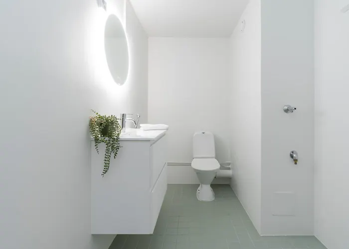 3 Makuuhuonetta, Sauna هلسنكي