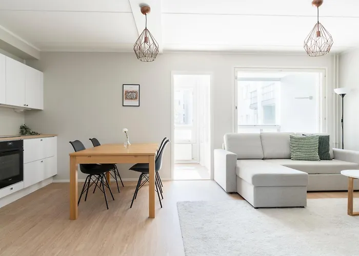 Renovated 3 Bedroom Family With Sauna And Parking Helsinki