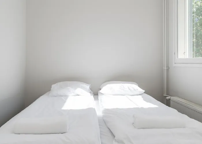 Renovated 3 Bedroom Family With Sauna And Parking * Helsinky